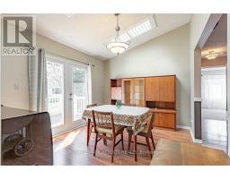 62 EDWIN CRESCENT - 11
