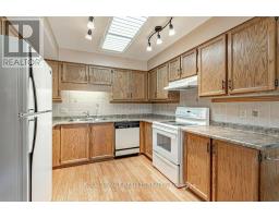 62 EDWIN CRESCENT - 16