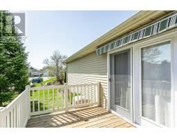 62 EDWIN CRESCENT - 30