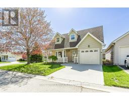 62 EDWIN CRESCENT - 4