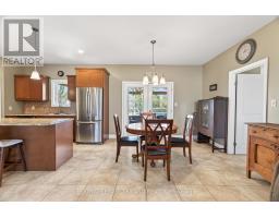 40 FIELDSTONE CRESCENT - 13