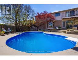 48 TAMARACK CRESCENT - 40