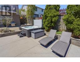 48 TAMARACK CRESCENT - 41