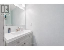 34 WAXWING CRESCENT - 13
