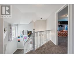 34 WAXWING CRESCENT - 15