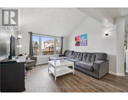 34 WAXWING CRESCENT - 2