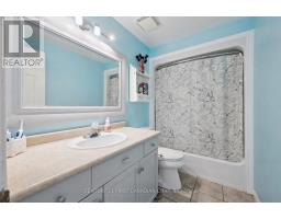 34 WAXWING CRESCENT - 21