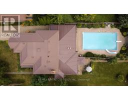 218 WOODSTOCK STREET N - 13