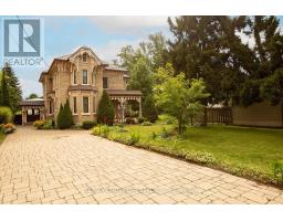 218 WOODSTOCK STREET N - 2