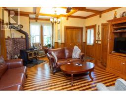 218 WOODSTOCK STREET N - 23