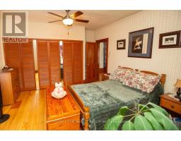 218 WOODSTOCK STREET N - 32