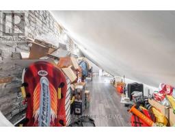 203 JOHN STREET N - 24