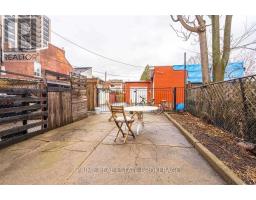 203 JOHN STREET N - 38