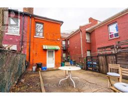 203 JOHN STREET N - 39