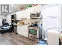 203 JOHN STREET N - 9