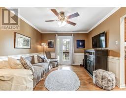 27 CROYDON DRIVE - 12