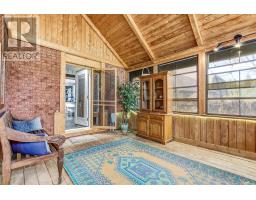 27 CROYDON DRIVE - 13