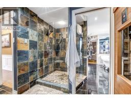 27 CROYDON DRIVE - 19