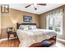 27 CROYDON DRIVE - 20