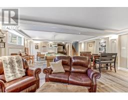 27 CROYDON DRIVE - 24