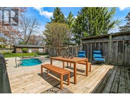 27 CROYDON DRIVE - 32