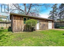 27 CROYDON DRIVE - 36
