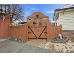 201 GILES STREET - 27