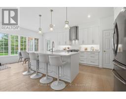 52 WYNFIELD LANE - 13