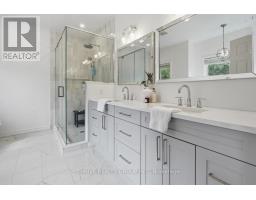 52 WYNFIELD LANE - 23