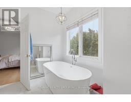 52 WYNFIELD LANE - 24