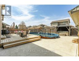 8 OLIVER CRESCENT - 28