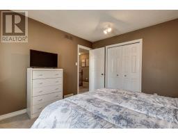 94 CARRIAGE HILL DRIVE - 19