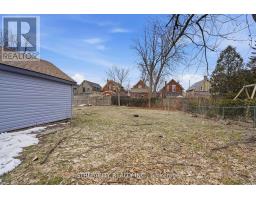 437 CHARLOTTE STREET - 43