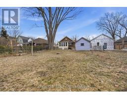 437 CHARLOTTE STREET - 44