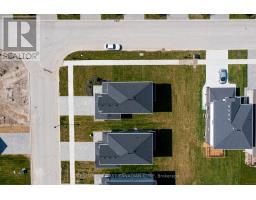 133 BASIL CRESCENT - 34