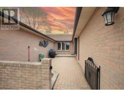 36 - 60 FIDDLERS GREEN ROAD - 2