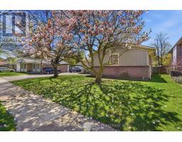 109 BRIXHAM CRESCENT - 3