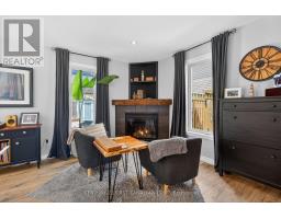 285 THORNE DRIVE - 11