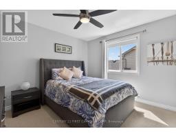 285 THORNE DRIVE - 14