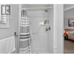 285 THORNE DRIVE - 22
