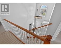 285 THORNE DRIVE - 23