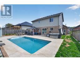 285 THORNE DRIVE - 38