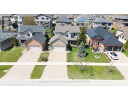 285 THORNE DRIVE - 40