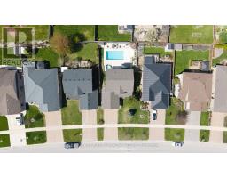285 THORNE DRIVE - 41