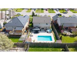 285 THORNE DRIVE - 43