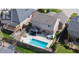 285 THORNE DRIVE - 44