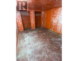 121 BARKER STREET - 10