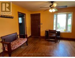 121 BARKER STREET - 2