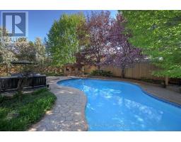 372 GRANGEOVER AVENUE - 3