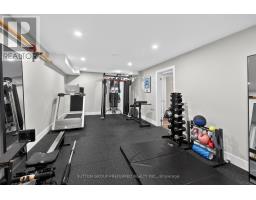 372 GRANGEOVER AVENUE - 37